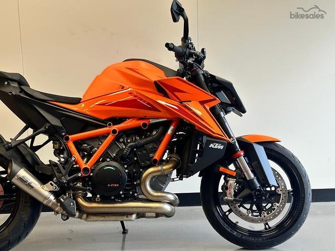 2026 KTM 1390 Super Duke R Super Duke Orange