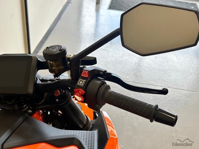 2026 KTM 1390 Super Duke R Super Duke Orange