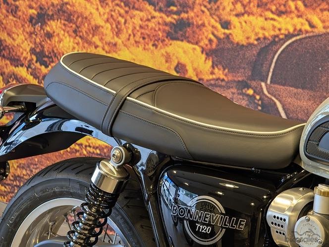 2026 Triumph Bonneville T120 Bonneville Grey