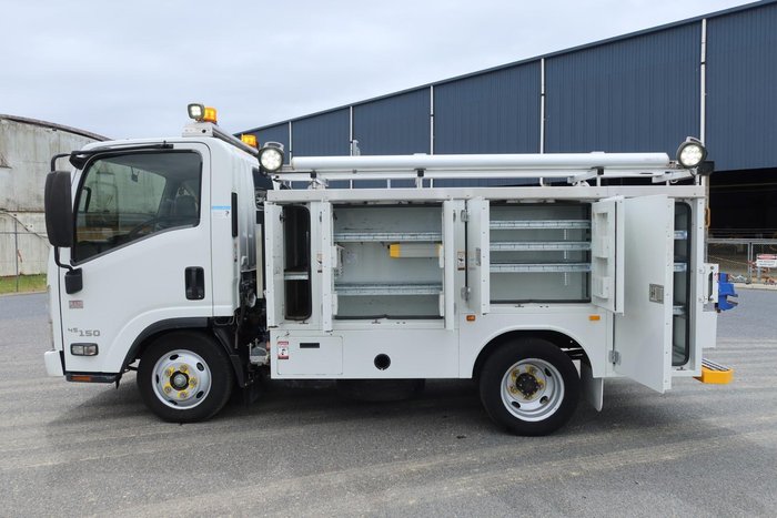 2017 Isuzu N Series NLR 45-150 Servicepack