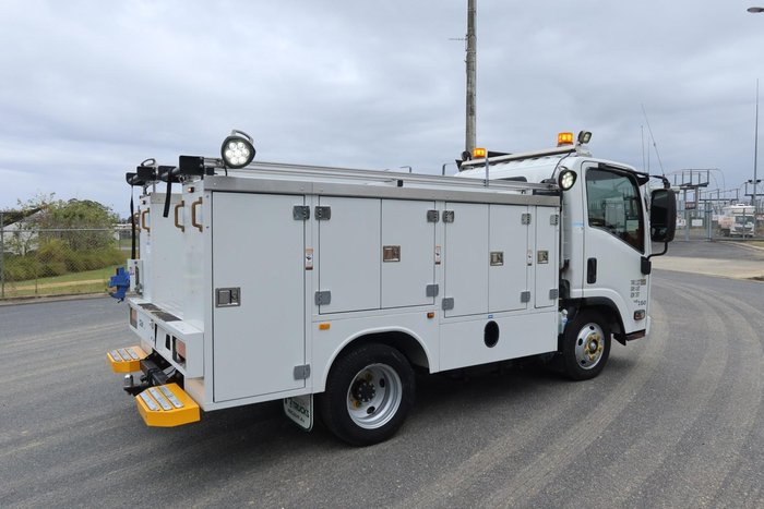 2017 Isuzu N Series NLR 45-150 Servicepack