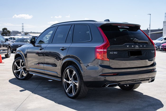 2021 Volvo XC90 T6 R-Design