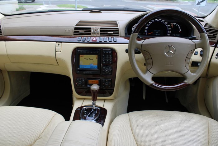 2000 Mercedes-Benz S-Class S500