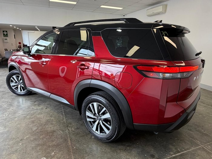 2024 Nissan Pathfinder Ti