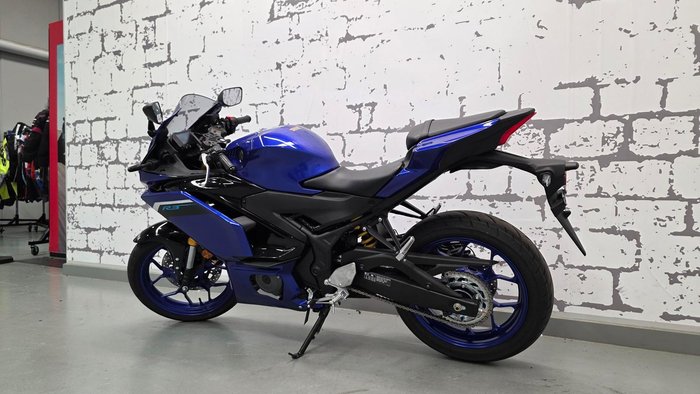 2025 Yamaha YZF-R3 R3 Blue