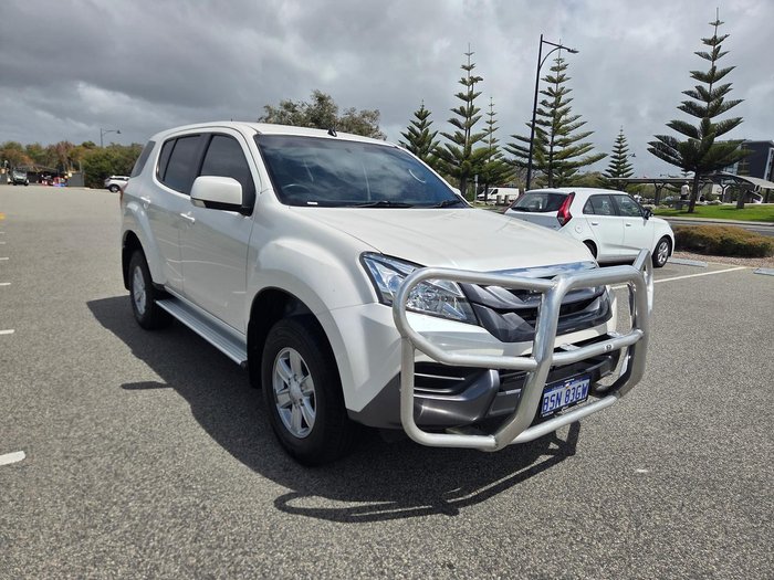 2015 Isuzu MU-X