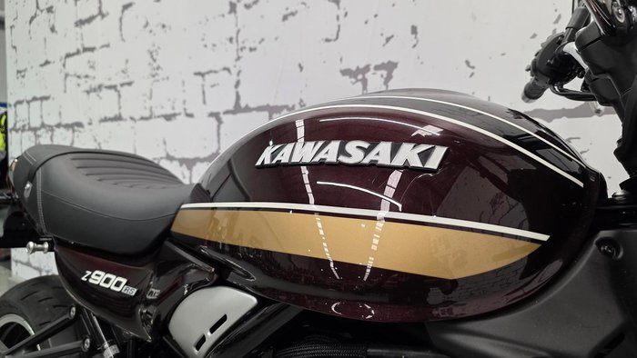 2026 Kawasaki Z900RS (Z900C) Z Red