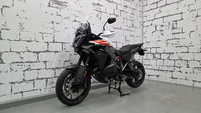 2026 KTM 1390 Super Adventure S Evo Super Adventure Black