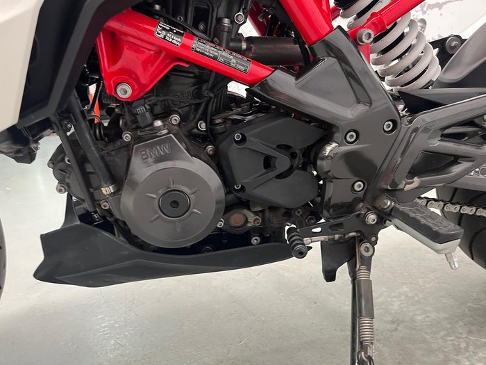 2021 BMW G 310 R G 310