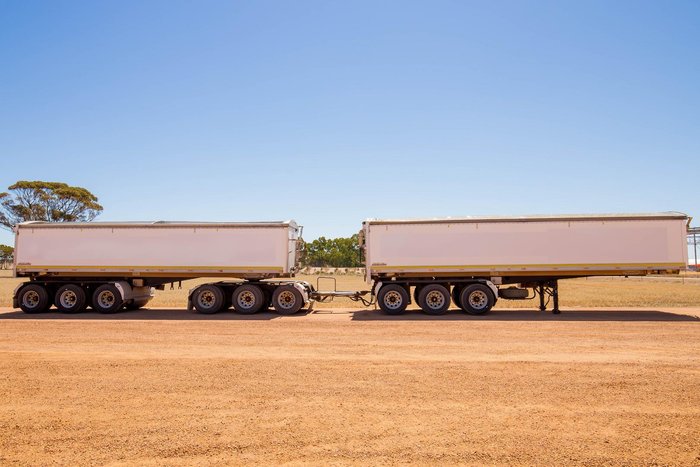 2014 Graham Lusty Trailers End Tippers