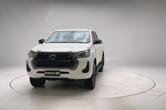 2023 Toyota Hilux SR