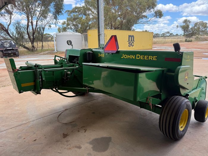 John Deere 348 Sq Baler