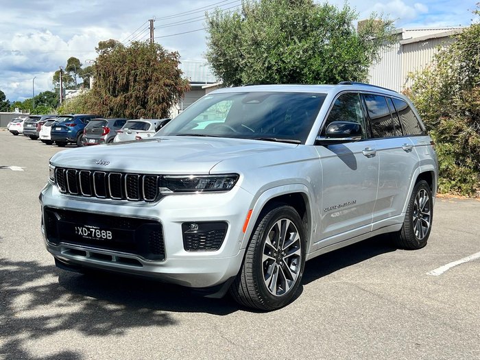 2022 Jeep Grand Cherokee Overland