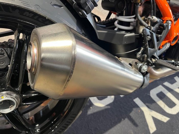 2026 KTM 1390 Super Duke R Super Duke Black