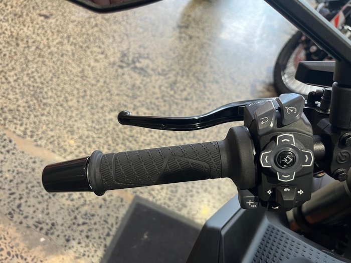 2026 KTM 1390 Super Duke R Super Duke Black