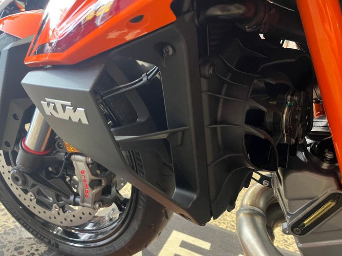 2026 KTM 1390 Super Duke R Super Duke Orange