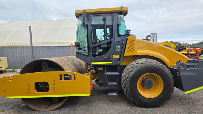 2022 XCMG XS123
