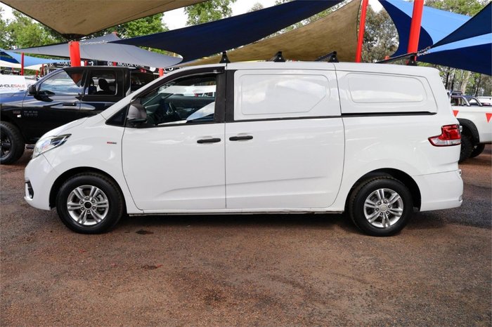 2021 LDV G10 +