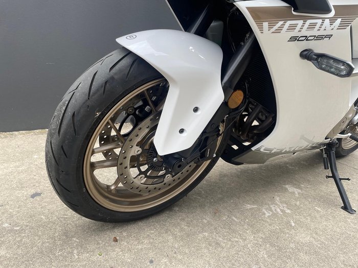 2025 CFMOTO 500 SR Voom SR White