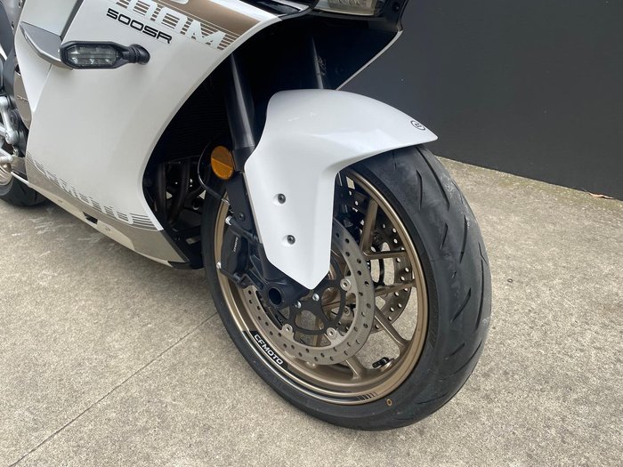 2025 CFMOTO 500 SR Voom SR White