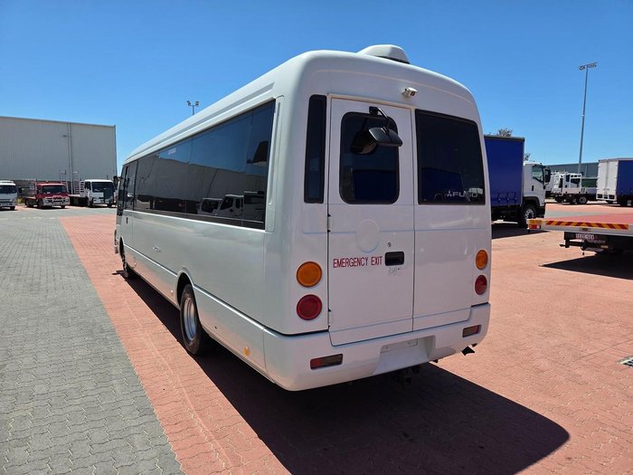 2015 Fuso Rosa 25 seat AUTO Deluxe Bus