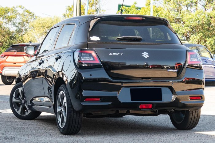 2026 Suzuki Swift Hybrid GLX