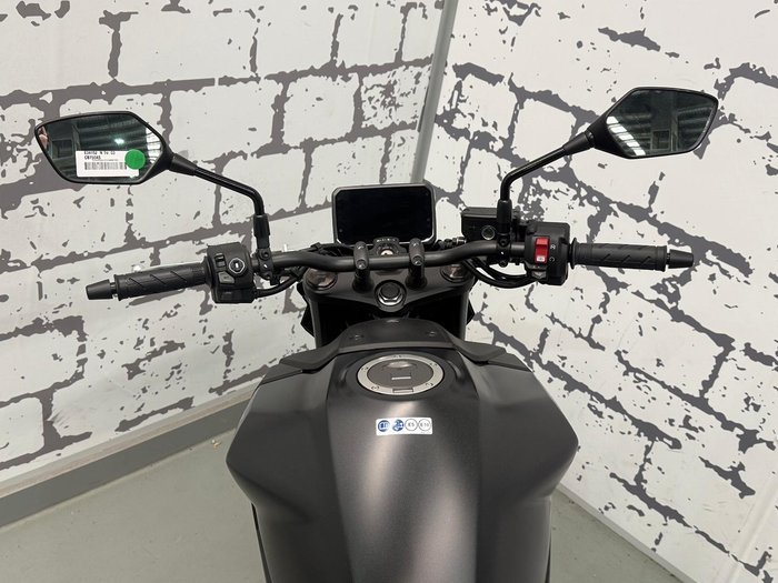 2025 Honda CB750 Hornet CB Black