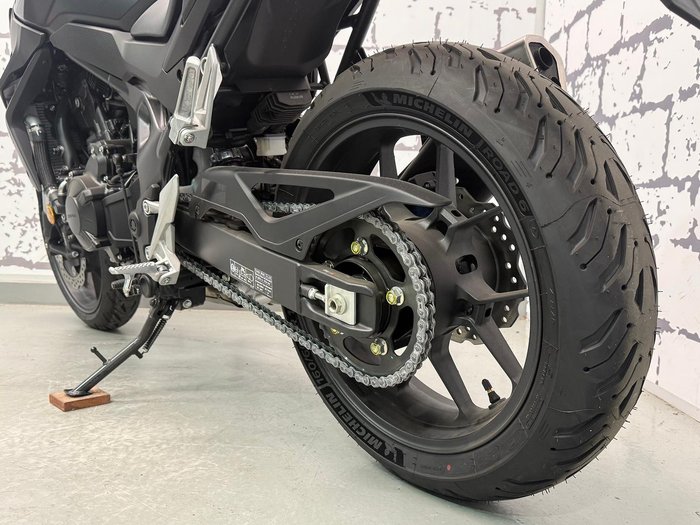 2025 Honda CB750 Hornet CB Black