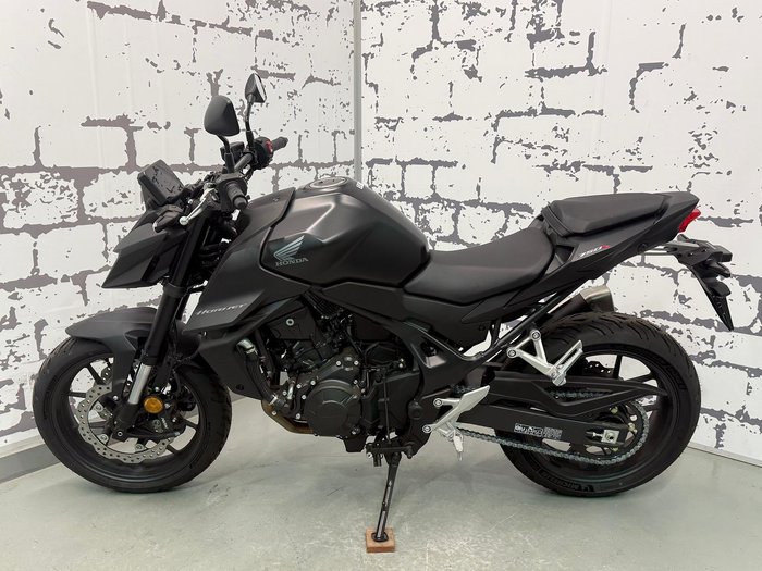 2025 Honda CB750 Hornet CB Black