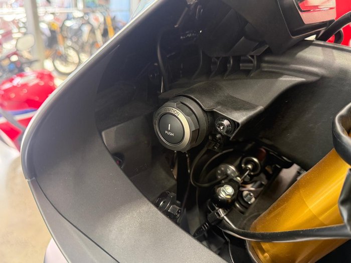 2026 Honda CBR1000RR-R SP ABS Fireblade Fireblade Black