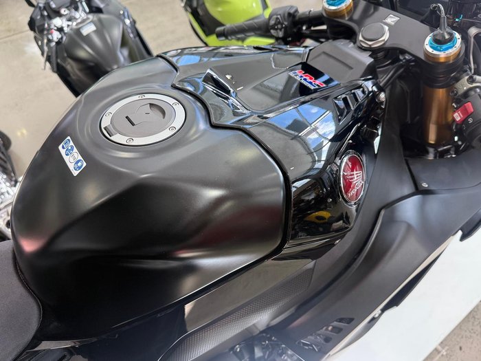 2026 Honda CBR1000RR-R SP ABS Fireblade Fireblade Black