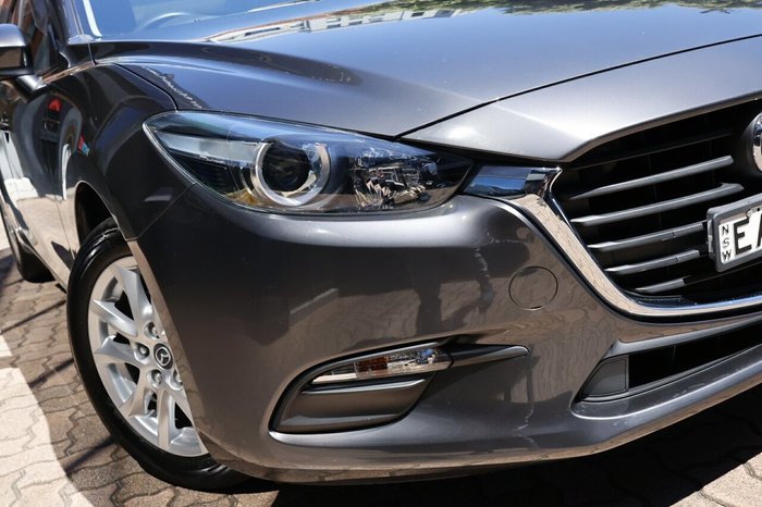2018 Mazda 3 Neo Sport