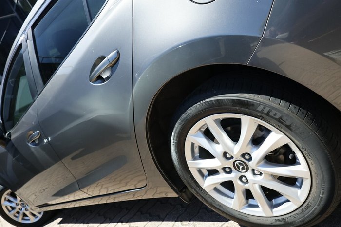 2018 Mazda 3 Neo Sport