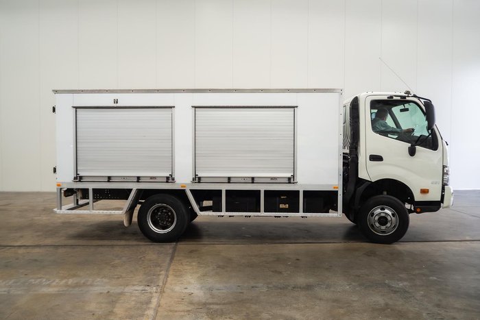 2017 Hino 300 Series