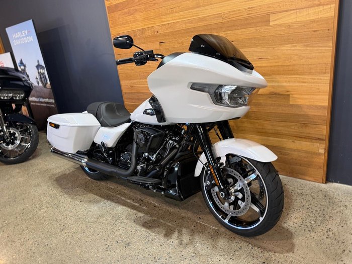 2024 Harley-Davidson Road Glide 117 (FLTRX)