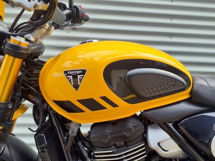 2026 Triumph Scrambler 400 XC Scrambler Yellow