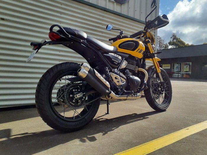 2026 Triumph Scrambler 400 XC Scrambler Yellow