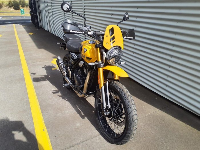 2026 Triumph Scrambler 400 XC Scrambler Yellow