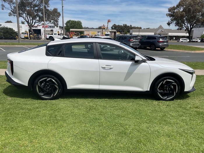 2024 Kia K4 Sport