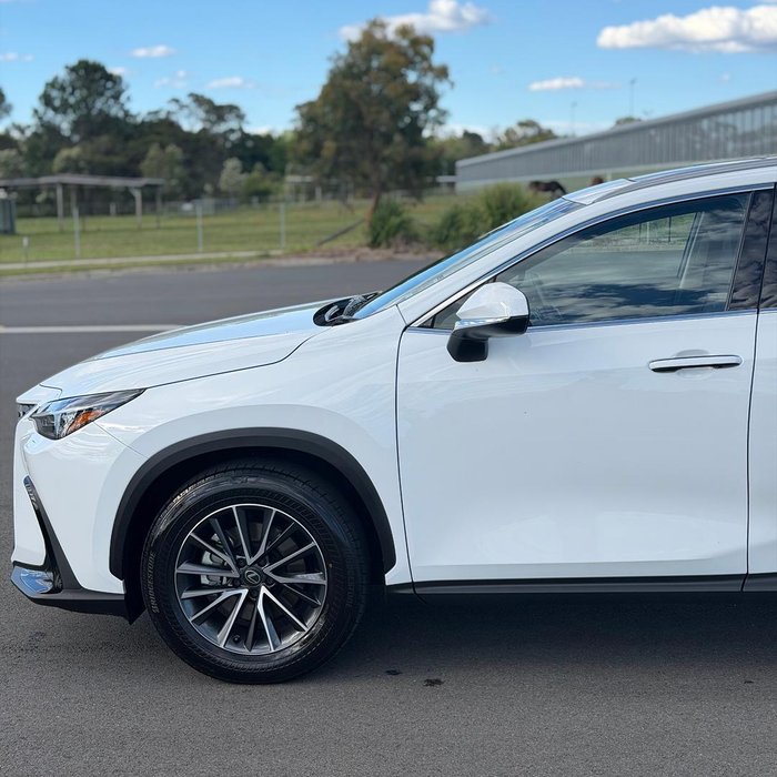 2026 Lexus NX 350h Luxury