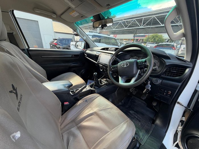 2021 Toyota Hilux SR