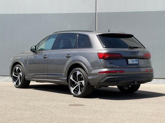 2023 Audi Q7 45 TDI Dynamic Black