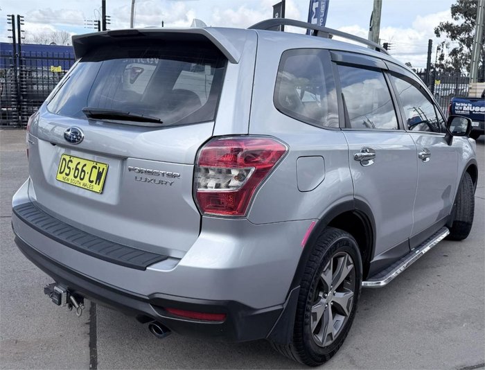 2014 Subaru Forester 2.5i Luxury