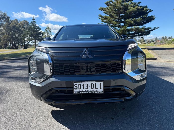2026 Mitsubishi Outlander Black Edition