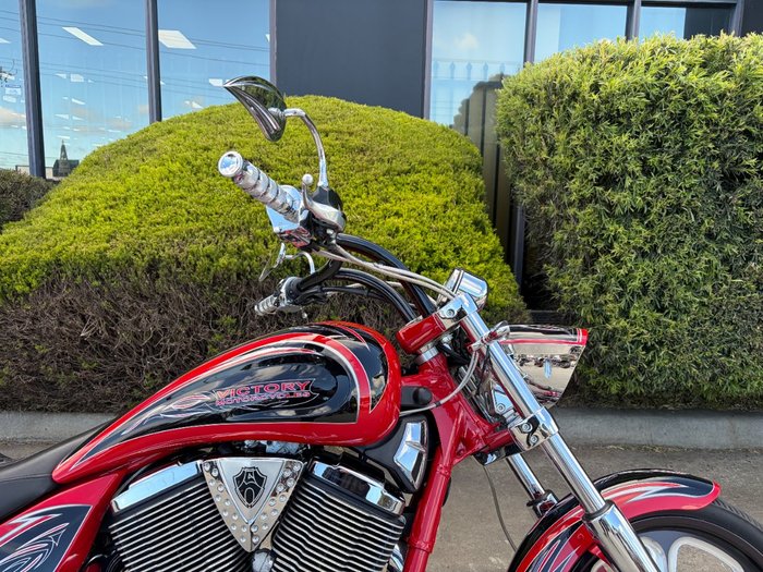 2010 VICTORY JACKPOT NESS CUSTOM