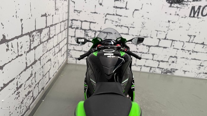 2017 Kawasaki Ninja ZX-10R KRT Replica (ZX1000R) Ninja Green