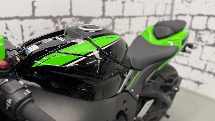 2017 Kawasaki Ninja ZX-10R KRT Replica (ZX1000R) Ninja Green