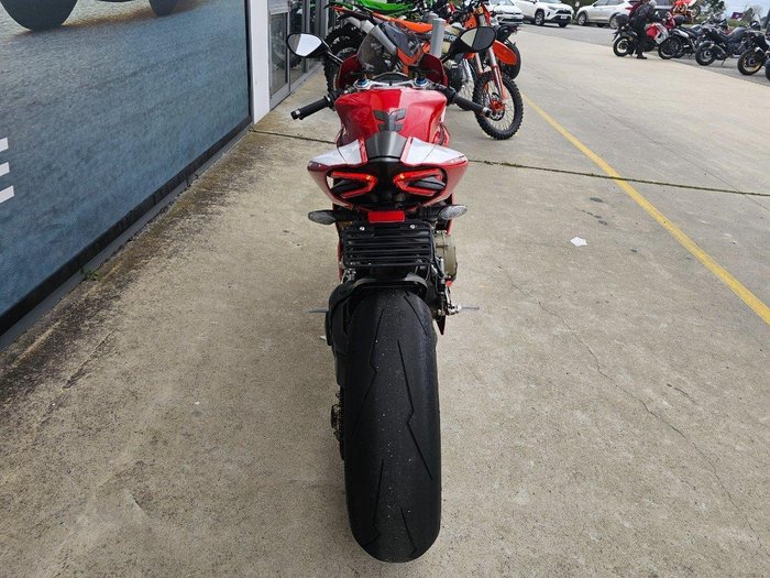 2015 Ducati 1299 Panigale S Superbike Red