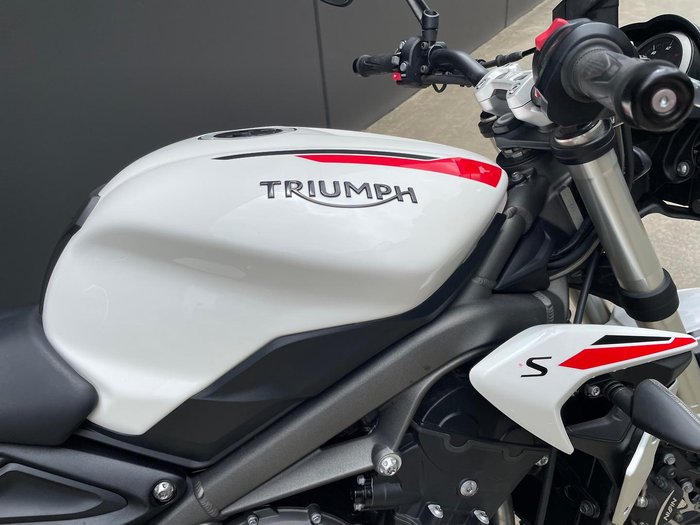 2020 Triumph Street Triple S 660 LAMS Street Triple White
