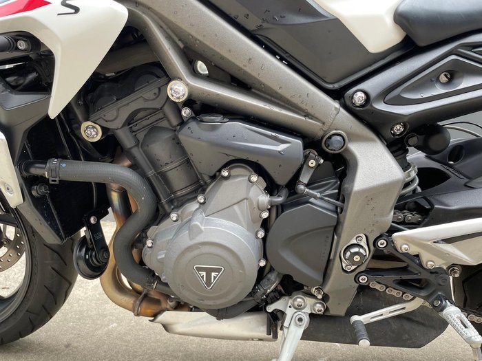 2020 Triumph Street Triple S 660 LAMS Street Triple White
